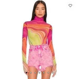 Zadie Top in Abstract Spring Wave